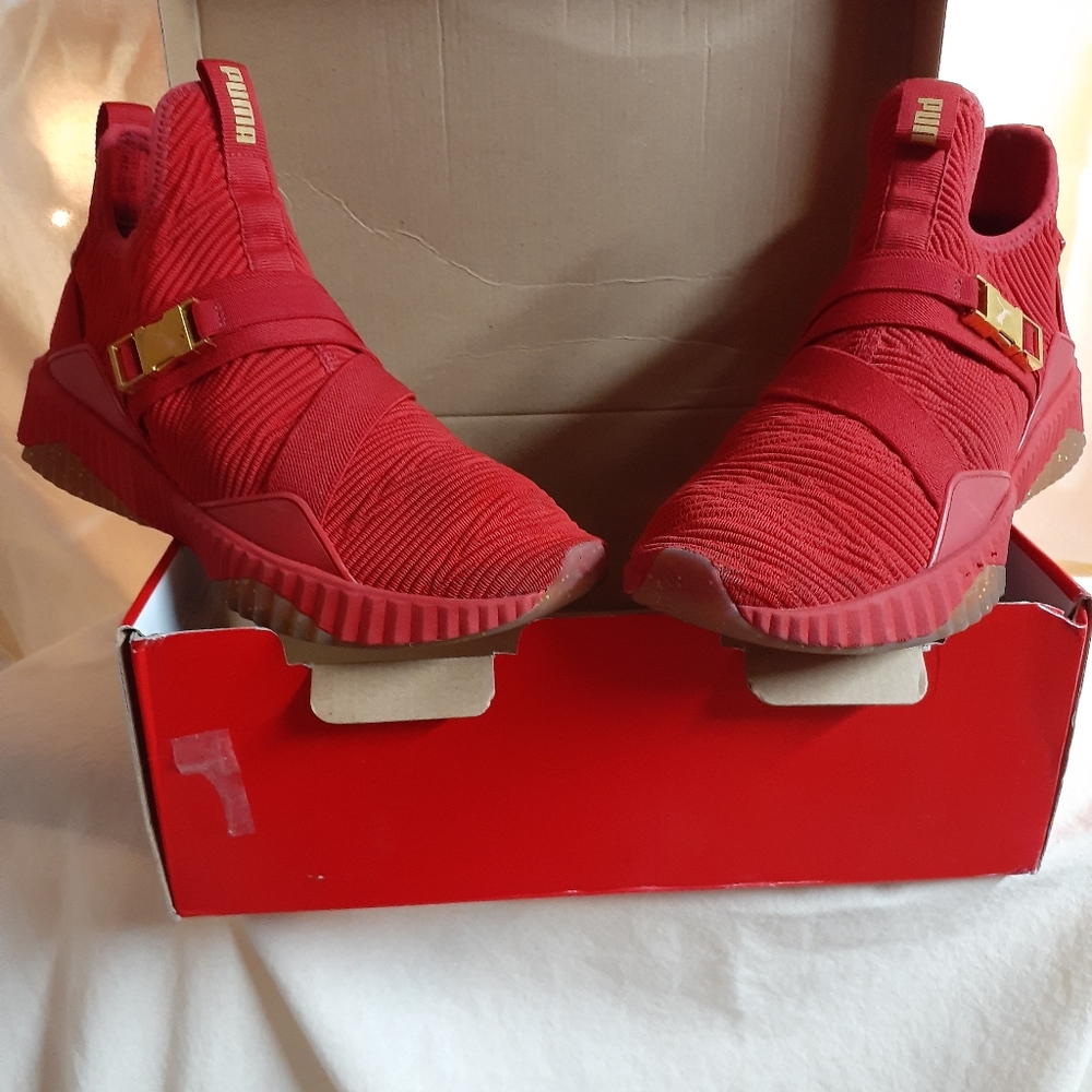 Puma Defy mid shoe